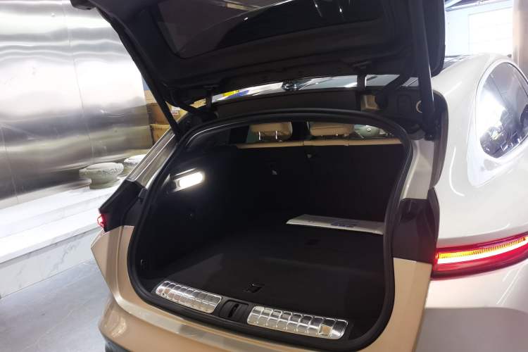 Used Nio ET5T 2024 75kWh Touring