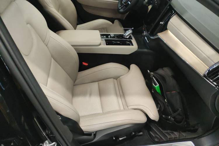 Used Volvo S90 2026 B5 Zhiya Luxury Edition
