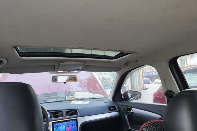 Used Volkswagen Gran Lavida 2013 1.6L Automatic Comfort Model
