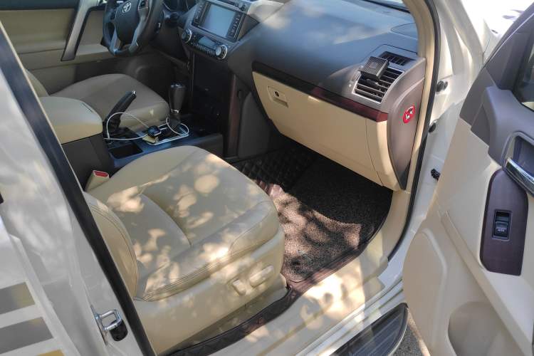 Used Toyota Prado 2016 3.5L Automatic TX-L
