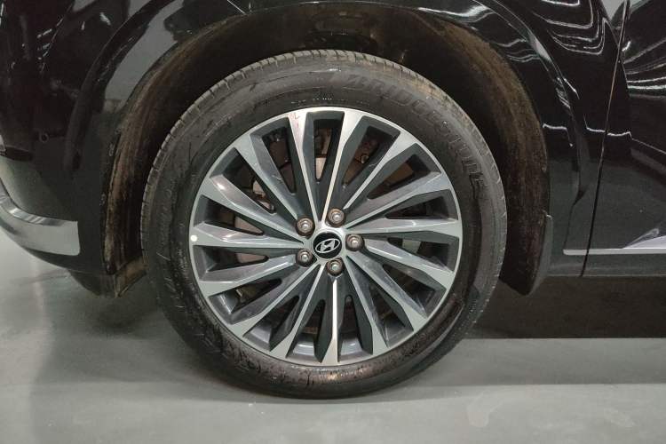 Used Hyundai Palisade 2023 3.5L Automatic All-Wheel Drive Calligraphy