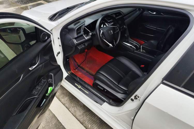 Used Honda Civic 2016 220TURBO CVT Prestige Edition
