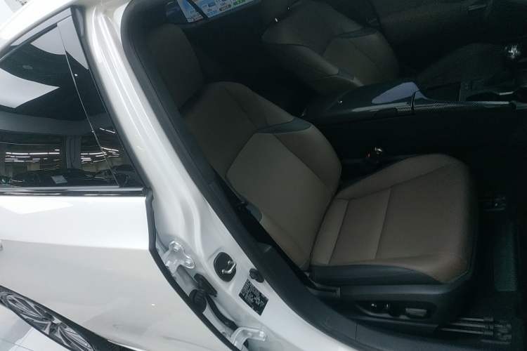 Used Lexus ES 2022 200 Excellence Edition
