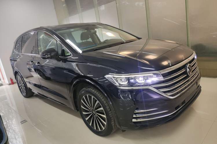Used Volkswagen Viloran 2024 380TSI Premium Edition
