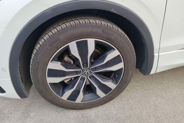 Used Volkswagen Tiguan L 2023 330TSI Automatic Two-Wheel Drive R-Line Enjoyment Edition