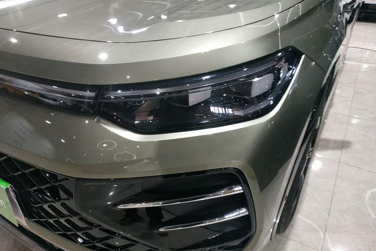 Used Volkswagen Tayron 2025 Tiguan L 380TSI 4Motion Luxury Easy Package
