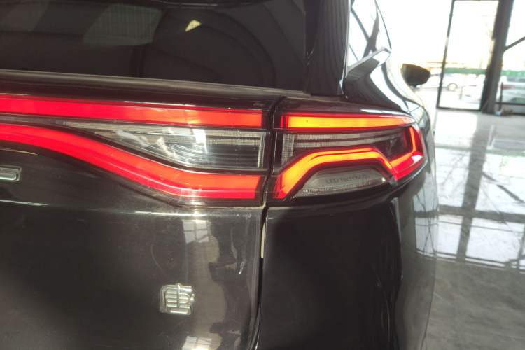 Used BYD Tang New Energy 2021 EV Long-Range Luxury Model