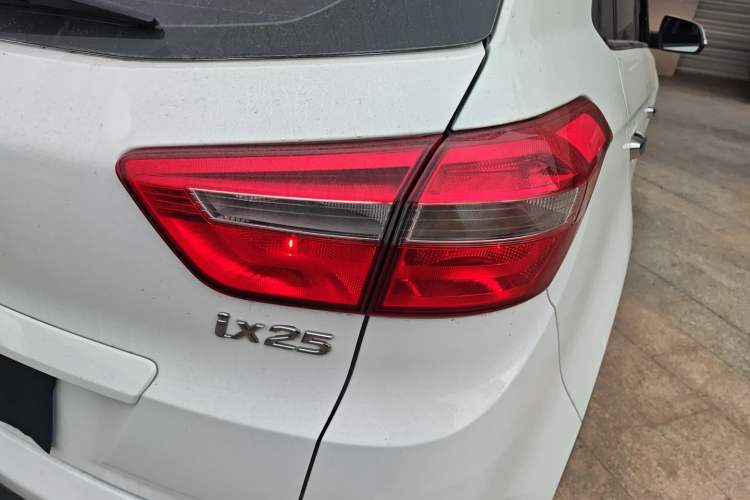 Used Hyundai ix25 2015 1.6L Automatic Two-Wheel Drive Smart GLS Trim