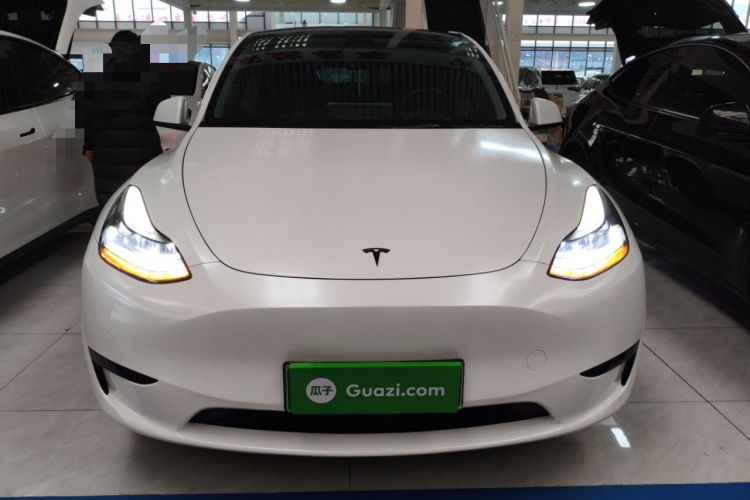 Used Tesla Model Y 2023 Rear-Wheel-Drive Version

