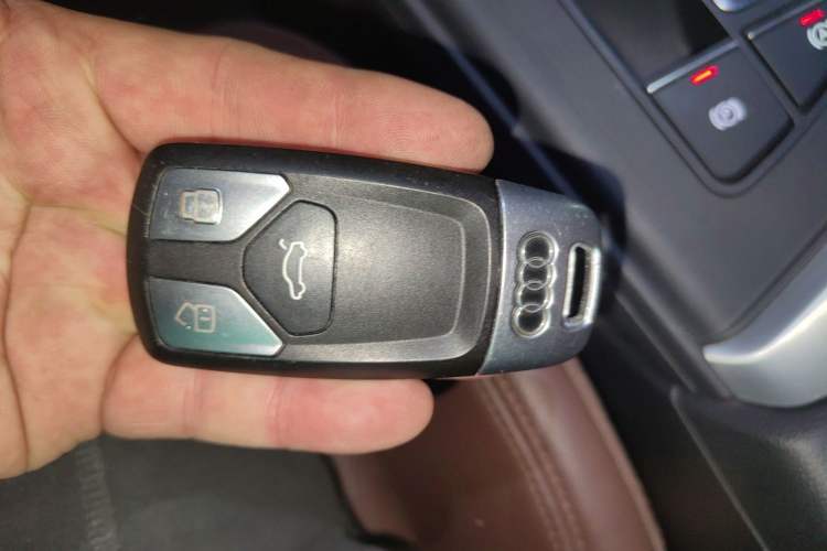 Used Audi A4L 2018 30th Anniversary Edition 40 TFSI Fashion Model