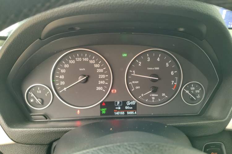 Used BMW 3 Series 2015 316Li Fashion Model
