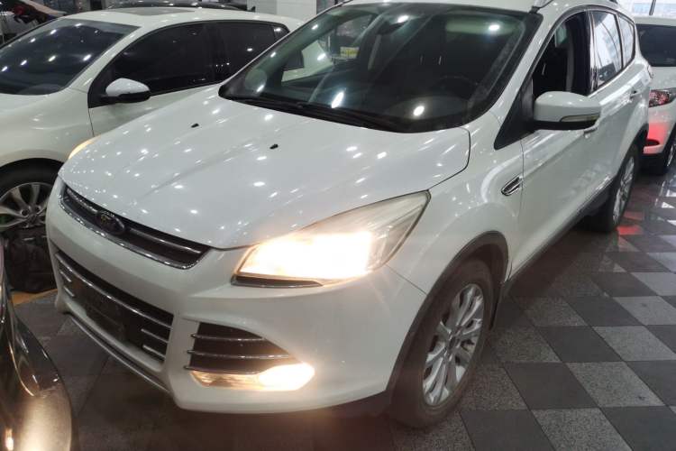 Used Ford Kuga 2015 1.5L GTDi Four-Wheel-Drive Elite Model
