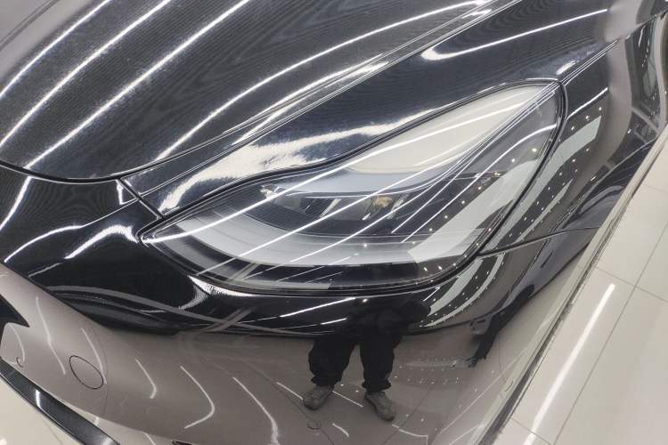 Used Tesla Model Y 2022 Long-Range All-Wheel-Drive Version