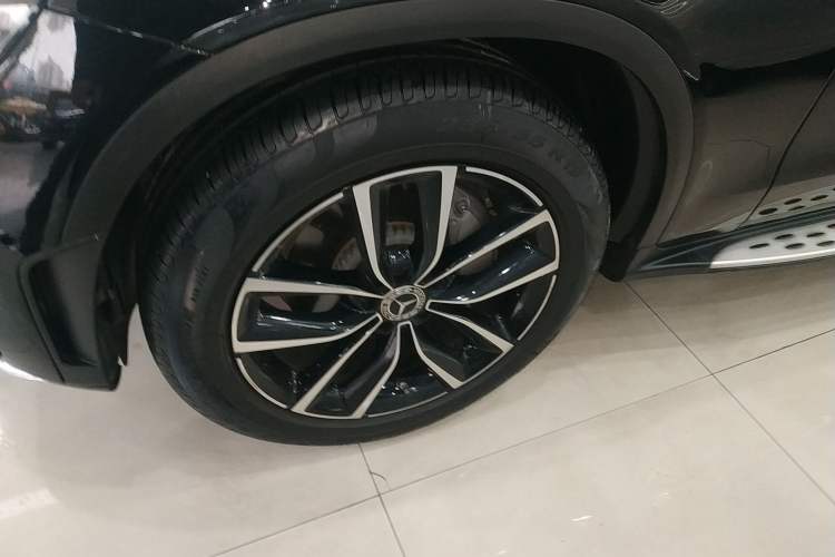 Used Mercedes-Benz GLC 2021 GLC 300 L 4MATIC Dynamic Model
