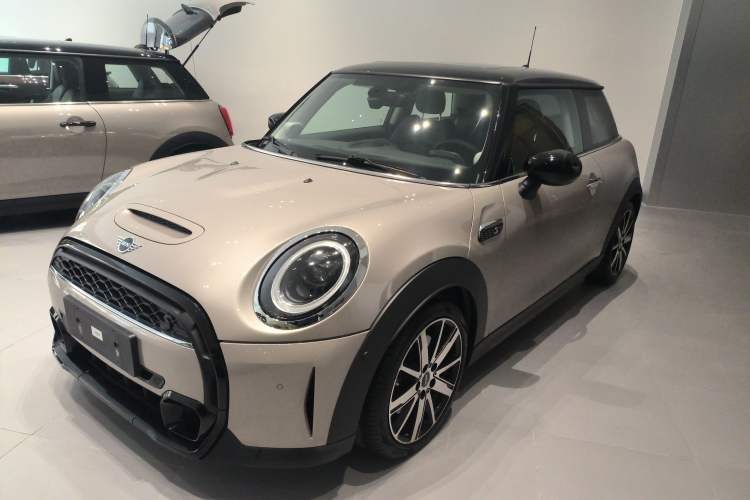 Used MINI MINI 2022 2.0T COOPER S Classic Edition