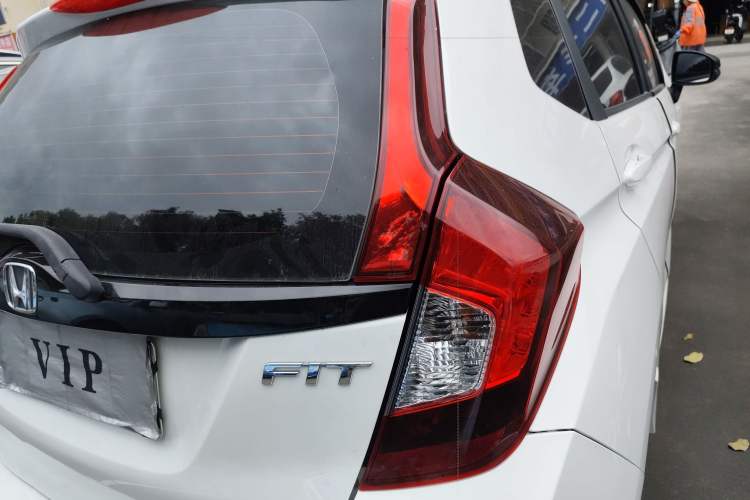 Used Honda Fit 2016 1.5L LXS CVT Comfort Sunroof Version
