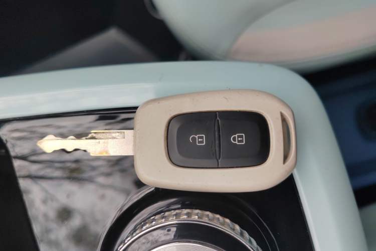 Used Dongfeng NAMMI EX1 2022 PRO Yuecheng Model
