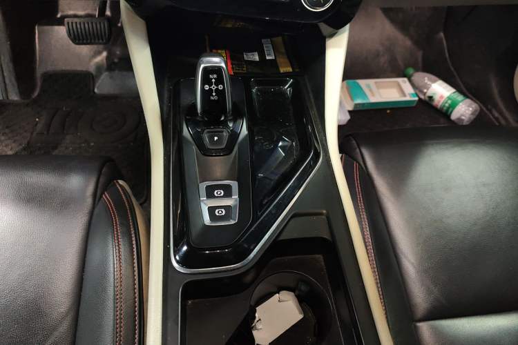 Used Lynk & Co 02 2018 1.5T DCT Two-Wheel Drive Zhaopu Version China V Standard
