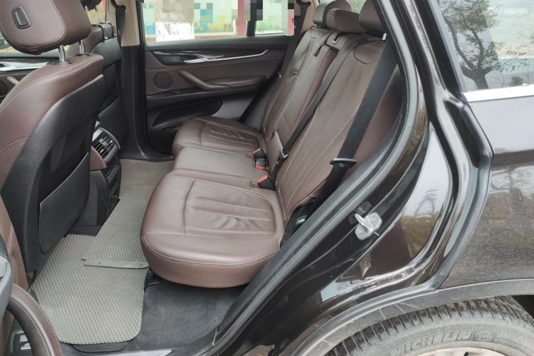 Used BMW X5 2014 xDrive35i Luxury Model
