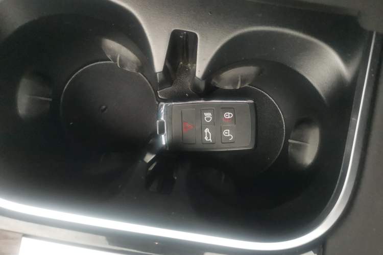 Used Land Rover Discovery Sport 2022 Revised Version 249 PS R-Dynamic S Performance Edition 5 Seats