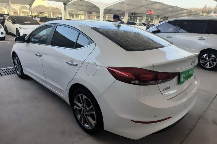 Used Hyundai Elantra 2016 1.6L Automatic ZhiXuan – Elite Version
