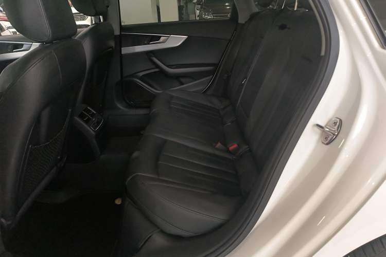 Used Audi A4L 2017 Plus 40 TFSI Fashion Model
