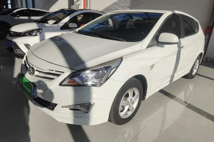 Used Hyundai Verna Ray 2014 1.4L Automatic GLX