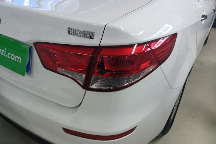 Used Kia K2 2015 Sedan 1.4L MT GLS
