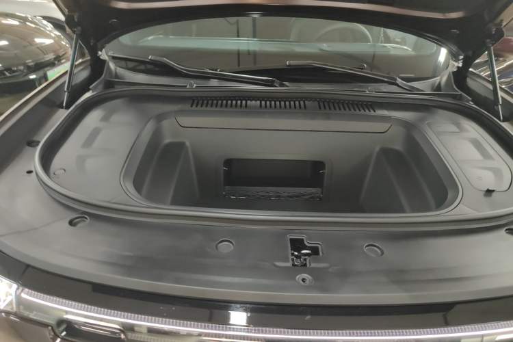 Used  #5 2024 Long-Range Journey Luxury Edition
