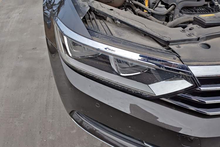 Used Volkswagen Magotan 2017 330TSI DSG Luxury Model
