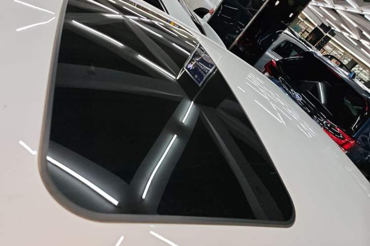 Used Toyota Corolla 2024 1.8L Smart Electric Hybrid Dual-Engine Elite Edition
