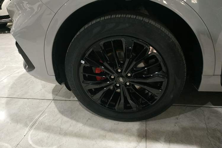 Used Ford Escape 2024 EcoBoost 245 Four-Wheel Drive ST-Line Pro Trim
