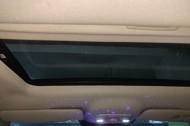 Used Geely Auto Emgrand X7 Sport 2021 Million Edition 1.8TD DCT Two-Wheel Drive Luxury Model
