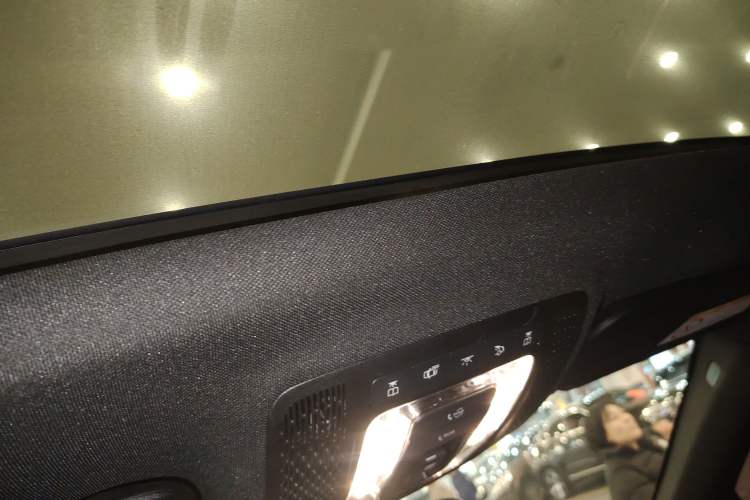 Used Mercedes-Benz A-Class 2022 Second Facelift A 200 L Sport Sedan Fashion Version
