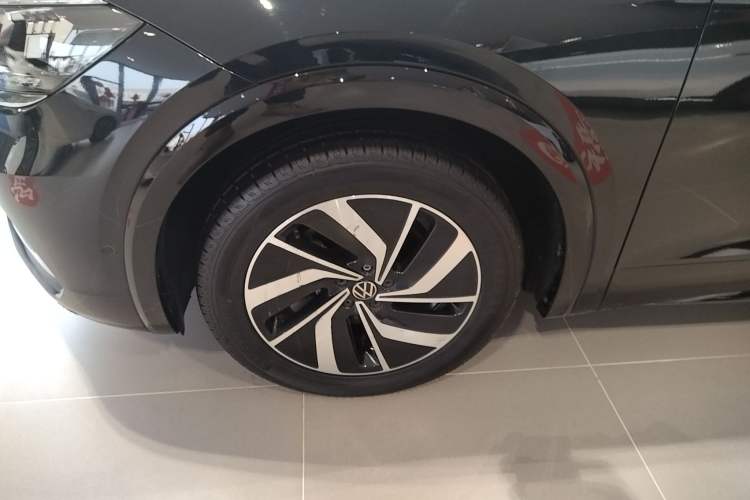 Used Volkswagen Viloran 2024 330TSI Luxury Edition