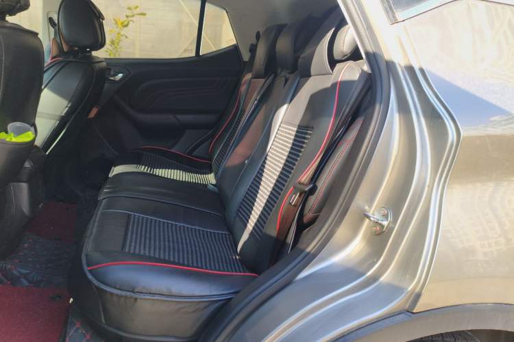 Used Soueast DX3 2018 1.5L Manual Luxury Model