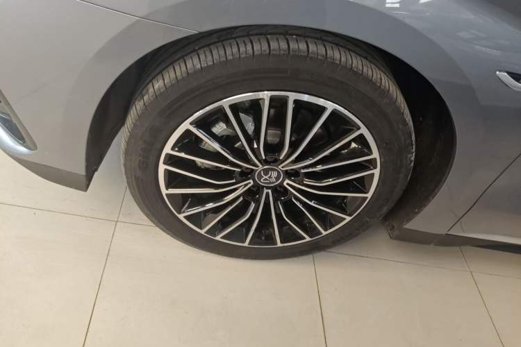 Used BYD Han 2022 DM-i 121KM Prestige Model