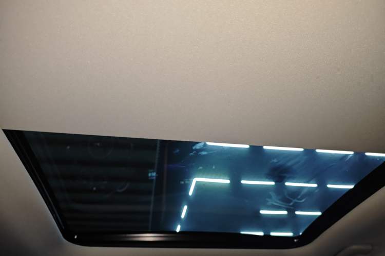 Used Kia Sportage (Chinese Domestic Model) 2023 2.0T Two-Wheel-Drive Prestige Edition