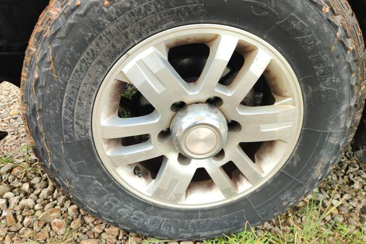 Used Isuzu Pickup 2015 2.8T Two-Wheel Drive 4JB1CT
