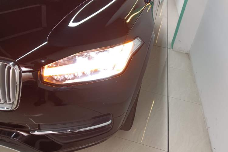 Used Volvo XC90 2019 T5 Zhiyi Edition 7-Seater China V Emission Standard
