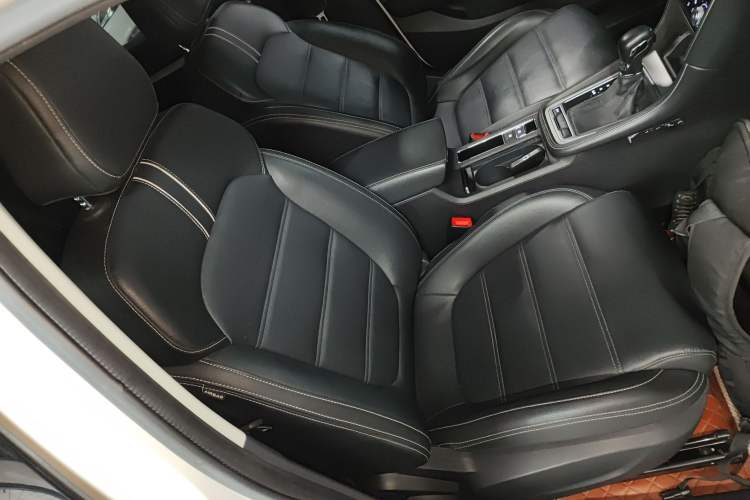 Used MG 6 2017 20T Automatic Luxury Smart Connect Version China V Standard
