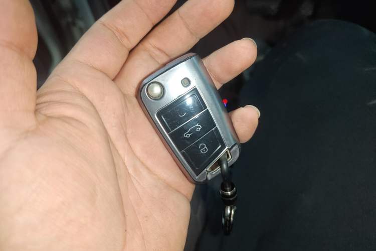 Used Volkswagen Tiguan L 2018 Revised Version 330TSI Automatic Two-Wheel Drive Trendy Edition