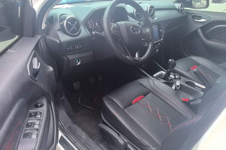 Used Soueast DX3 2018 1.5L Manual Luxury Model