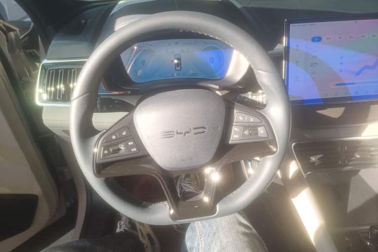 Used BYD Song PLUS New Energy 2023 Champion Edition DM-i 110KM Flagship Model
