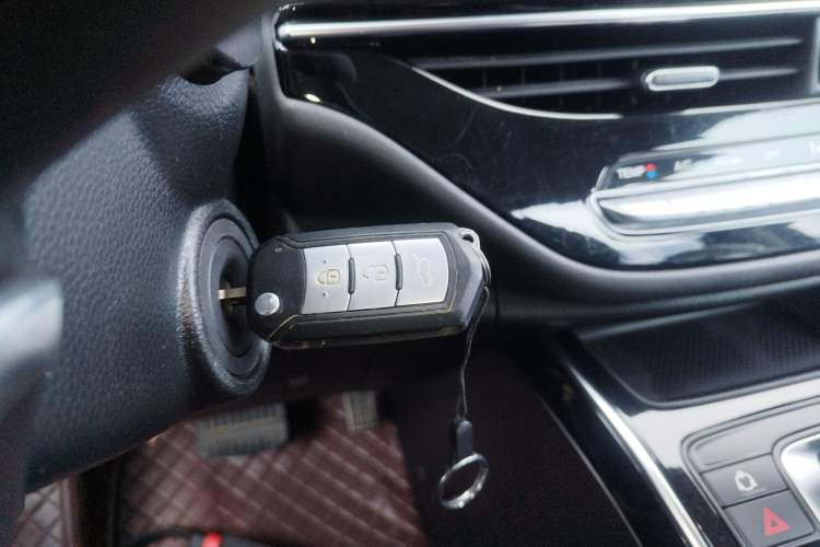 Used GAC Trumpchi M6 2021 270T DCT Elite Edition (7-seater)
