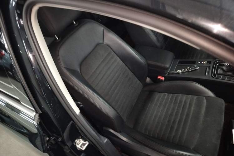 Used Volkswagen Magotan 2018 330TSI DSG Luxury Model
