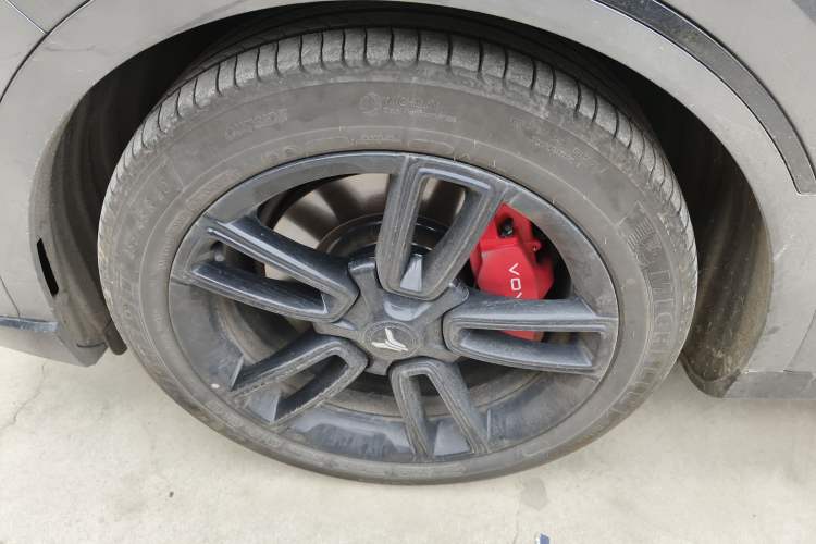 Used VOYAH FREE 2025 318 259 km All-Wheel-Drive Exploration Edition