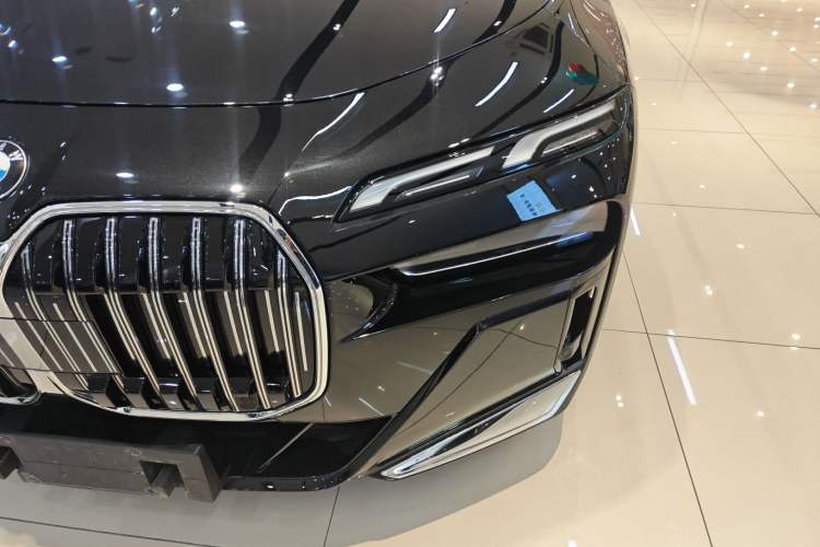 Used BMW 7 Series 2023 735Li M Sport Package
