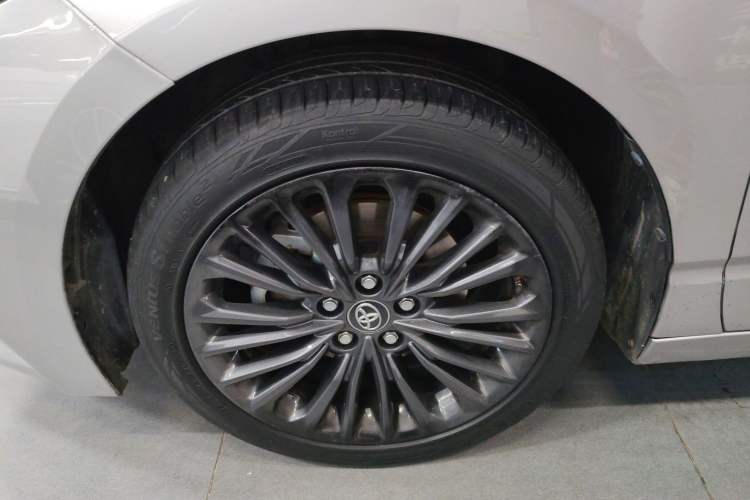 Used Toyota Avalon 2019 2.0L XLE Premium Edition China VI
