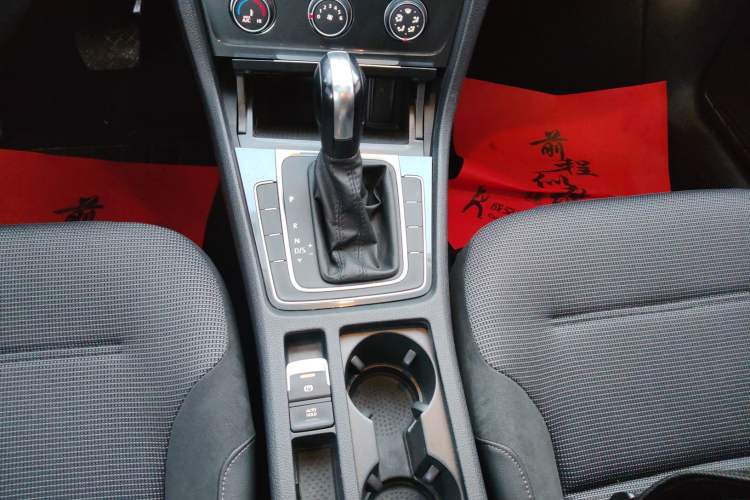 Used Volkswagen Golf 2019 1.6L Automatic Comfort Model China V Standard
